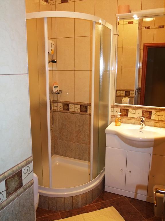 Bed & Breakfast Vila Stanisic Пожега Номер фото